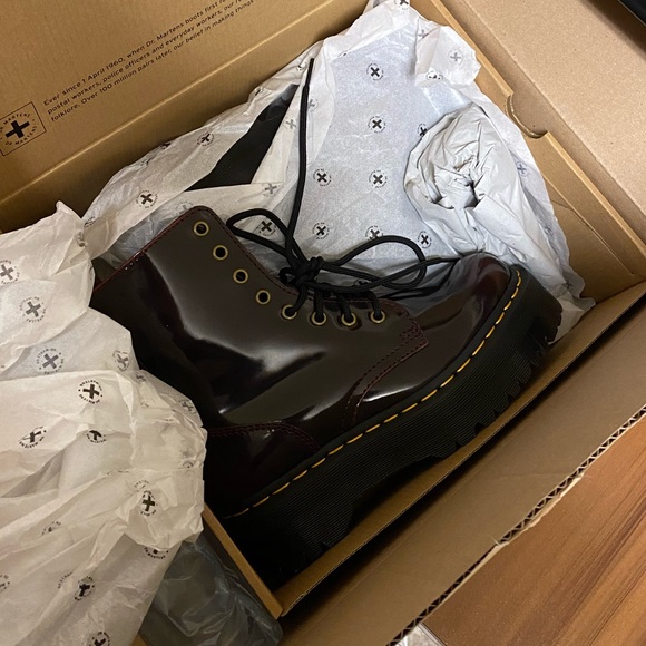 SOLD - Picture 8 of 9